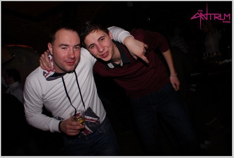 slika0081 Antrum (Subota, 19.1.2013) slika0081 Antrum (Subota, 19.1.2013)