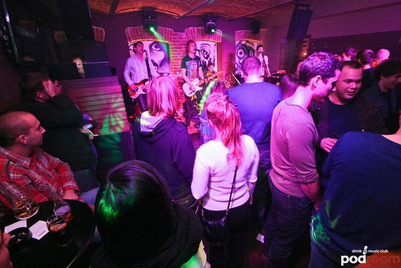 slika0020 Podroom (Petak, 23.11. – Route 66 – Rolling Stone Tribute Band)