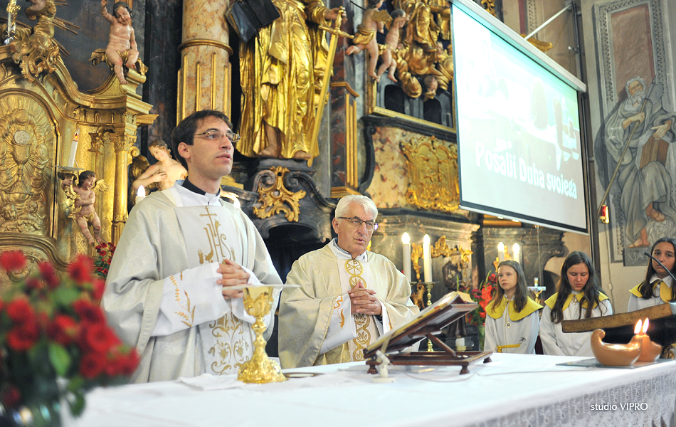 Prvašići Osnovne škole Prelog i Draškovec dočekani prigodnim programom