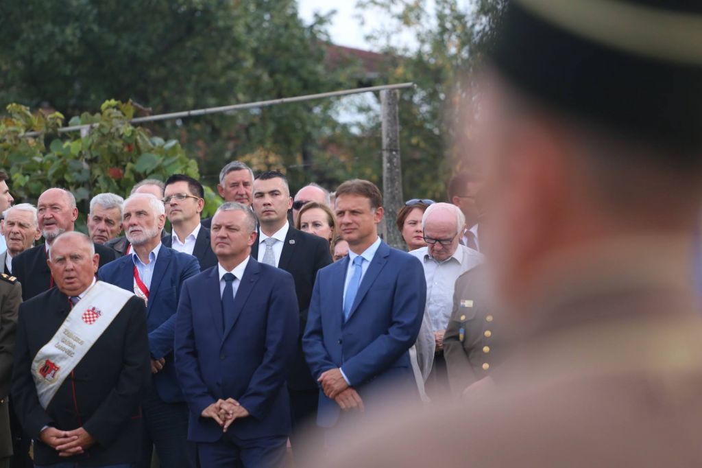 2144156110212942454773068192944