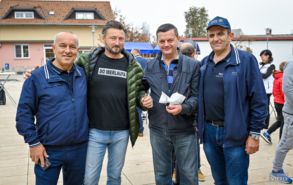 ZA POMOĆ POTREBITIMA Održana još jedna kestenijada Rotary cluba Prelog