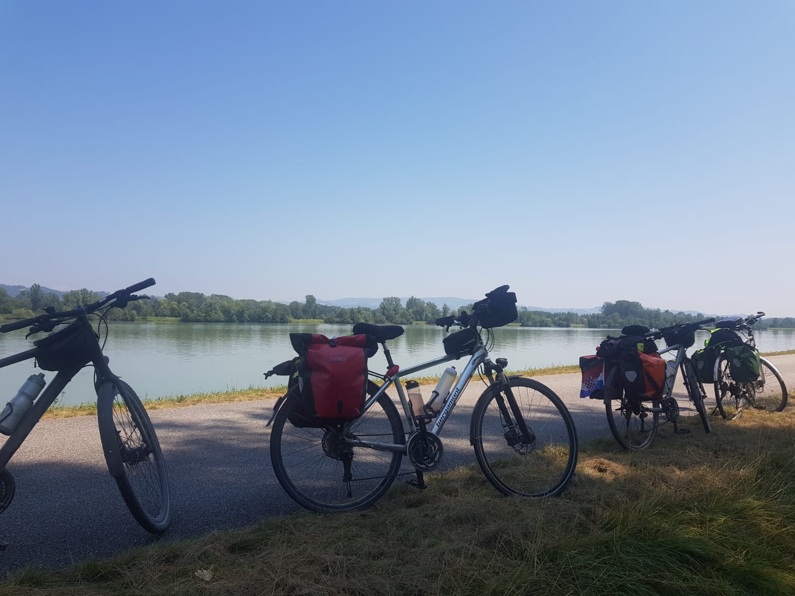 AVANTURA PREKO POLA EUROPE Biciklisti se još jednom vratili u Mursko Središće