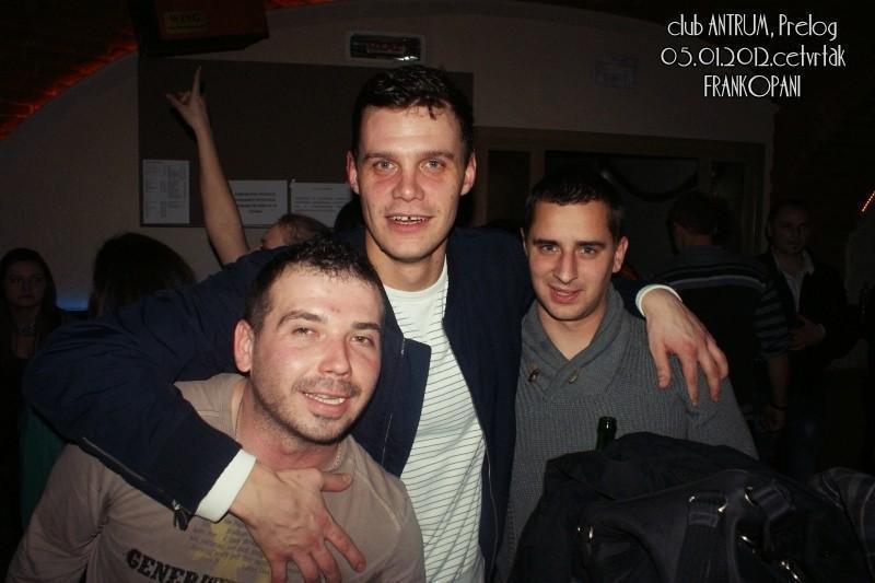slika0044 Antrum (Četvrtak, 5.1.2012) slika0044 Antrum (Četvrtak, 5.1.2012)