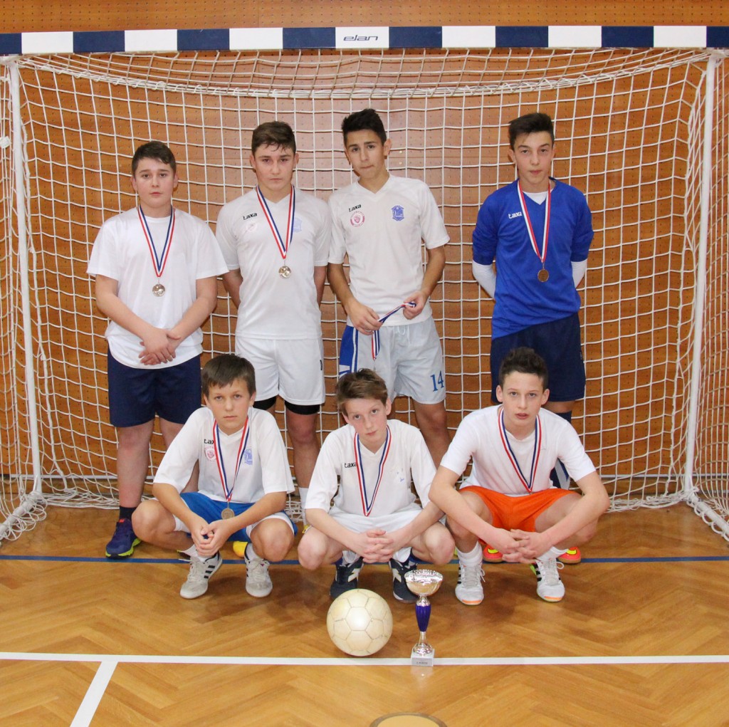 2mjestonikudnikamu14638070