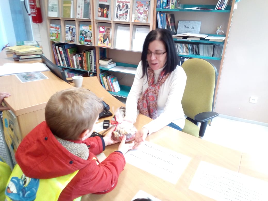 POKLONI IZ VRTIĆA Djeca i odgojiteljice iznenadili sve one s kojima su uspješno surađivali