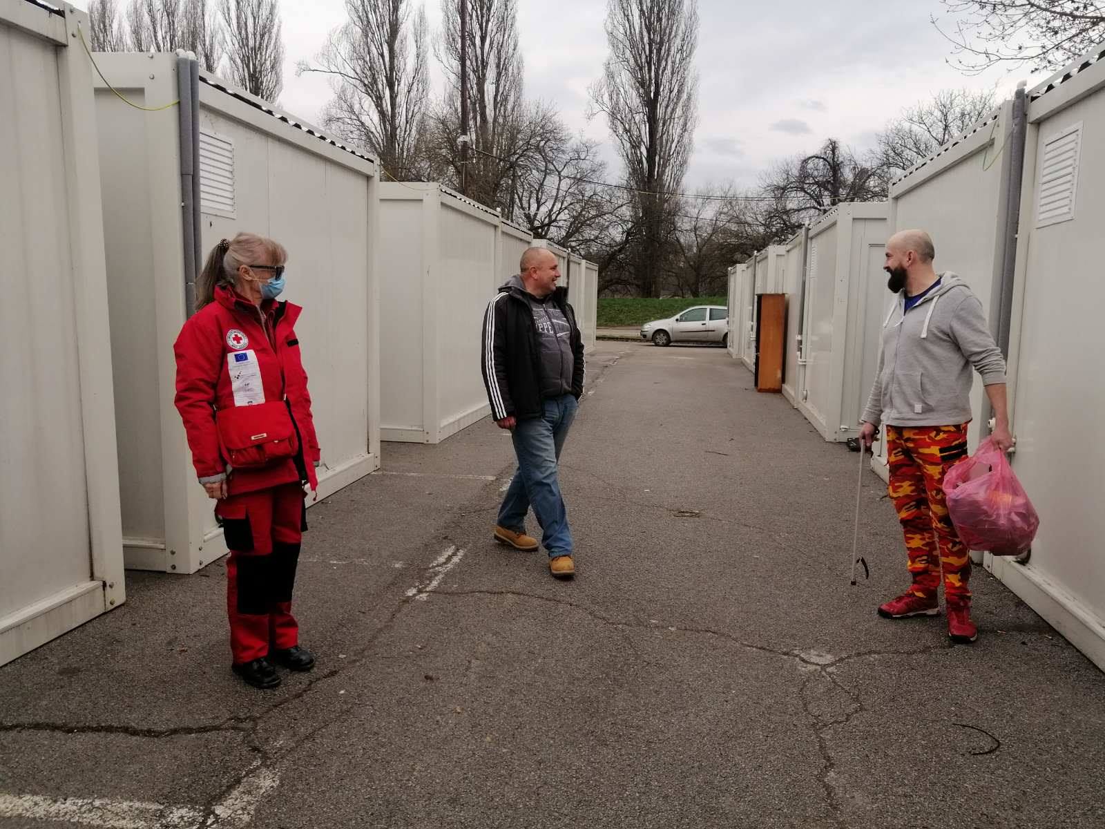 FOTO I ovog tjedna su naši timovi Crvenog križa na potresom pogođenom području