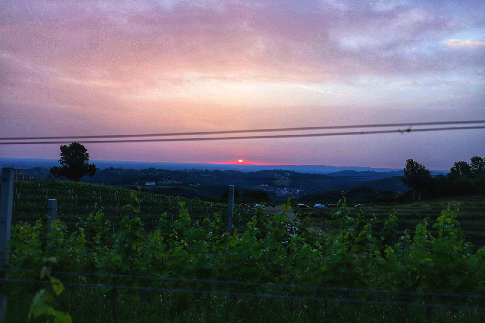 PRIZOR KOJI SE PAMTI Doček prvih zraka ljetnog sunca na Mađerkinom bregu nikog nije ostavio ravnodušnim PRIZOR KOJI SE PAMTI Doček prvih zraka ljetnog sunca na Mađerkinom bregu nikog nije ostavio ravnodušnim
