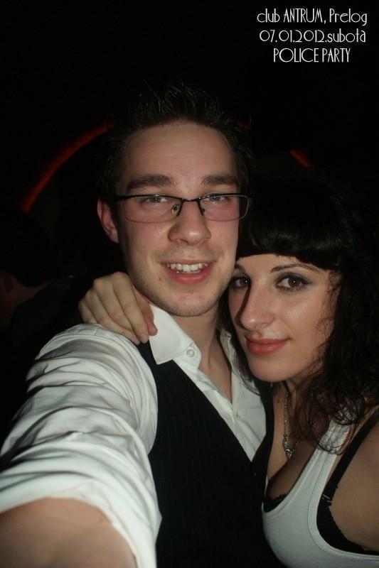 slika0057 Antrum (Subota, 7.1.2012) slika0057 Antrum (Subota, 7.1.2012)