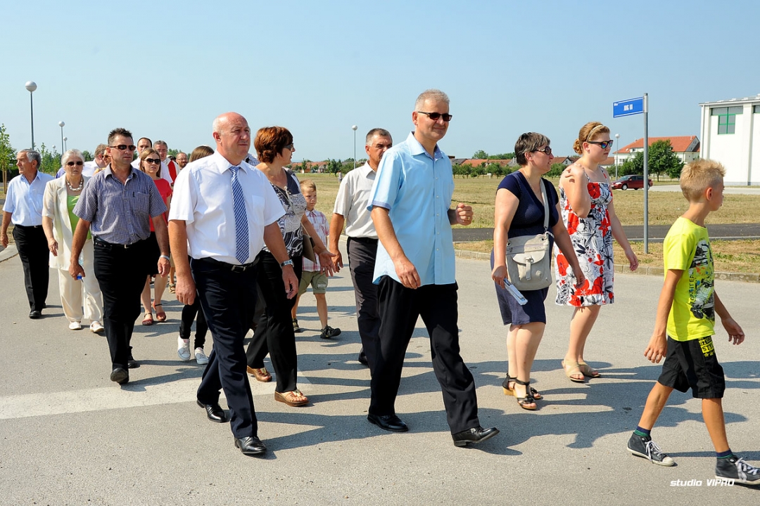 303512673dsc8179479470