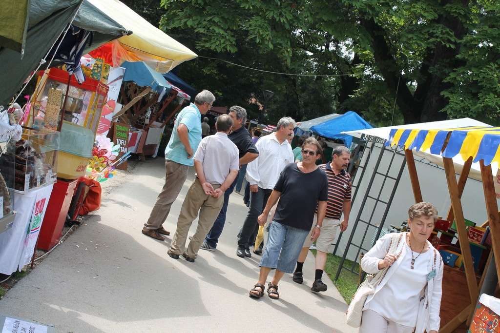 slika00009614171 FOTO: Pogledajte današnju atmosferu na Porcijukulovom! 1.8.2014.