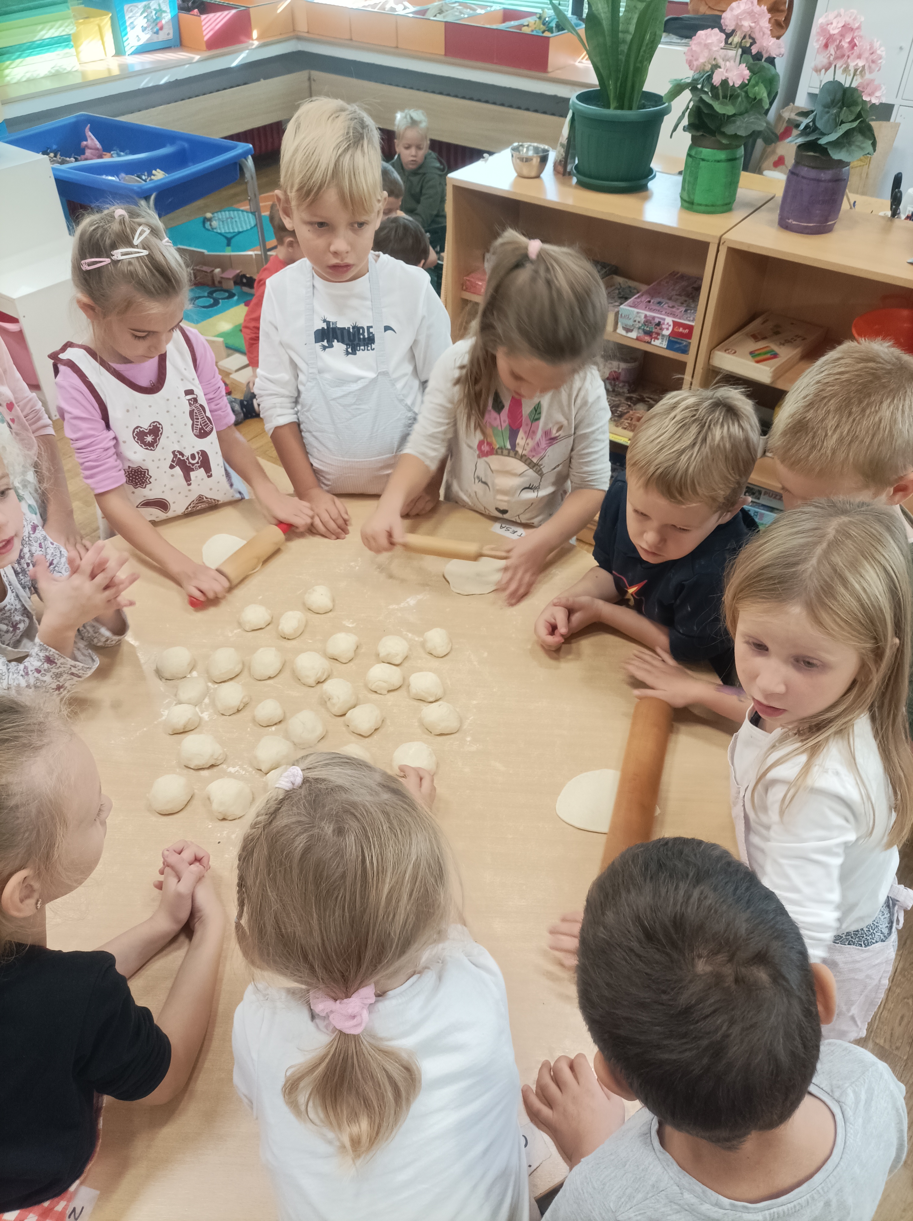 FOTO Iskrice iz PO ‘Maslačak’ obilježili Dane kruha – sami radili delicije