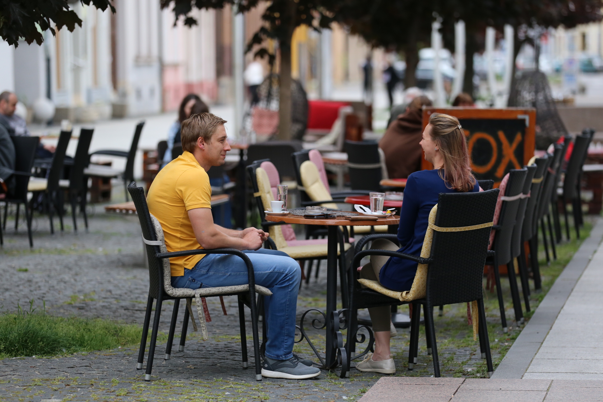U Čakovcu ponovno otvoreni kafići – ispijanje kave u centru grada