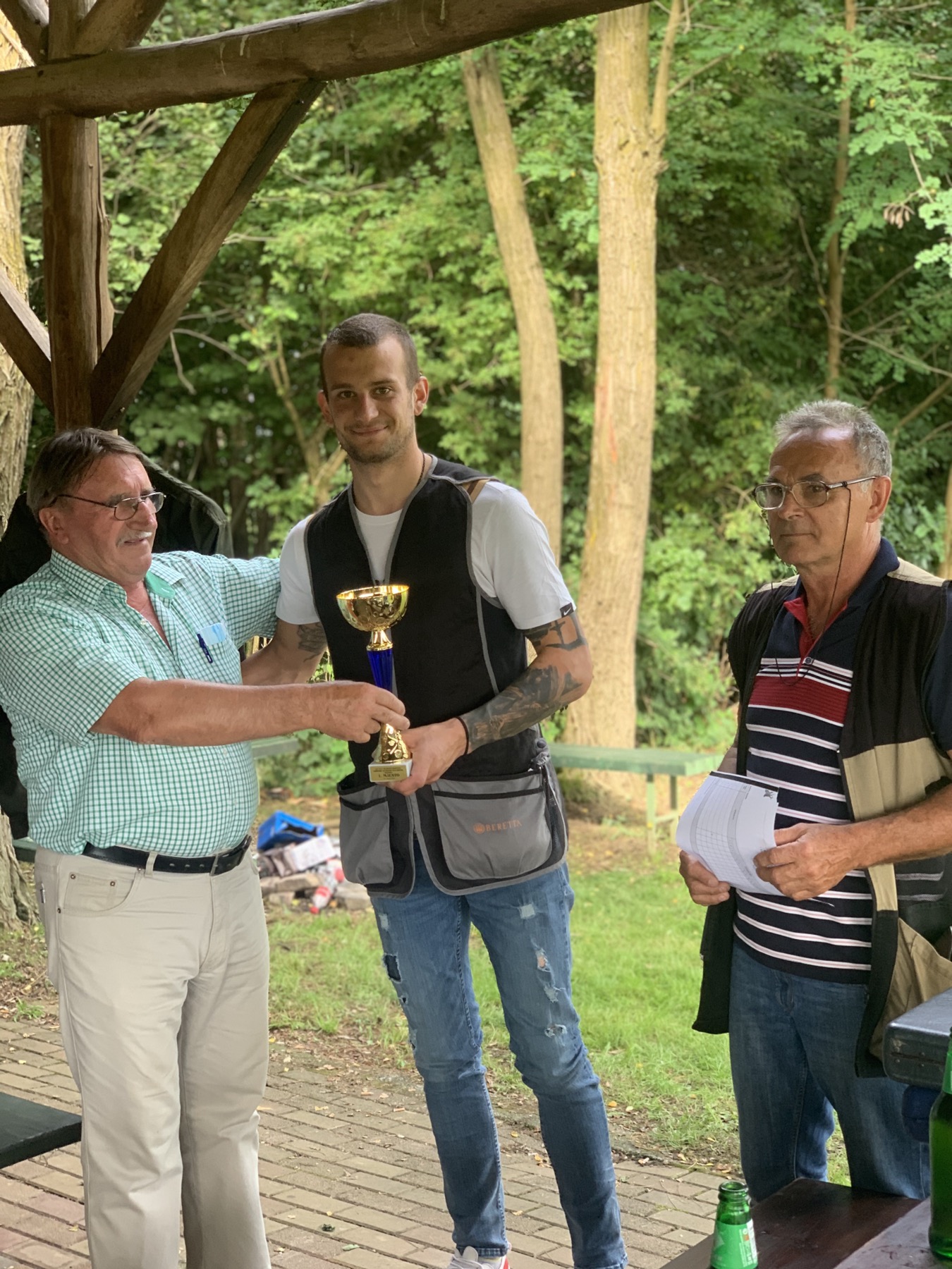 MEĐIiMURSKA LIGA STRIJELACA LD Jastreb Domašinec prvi ekipno, a Mladen Srnec pojedinačno MEĐIiMURSKA LIGA STRIJELACA LD Jastreb Domašinec prvi ekipno, a Mladen Srnec pojedinačno