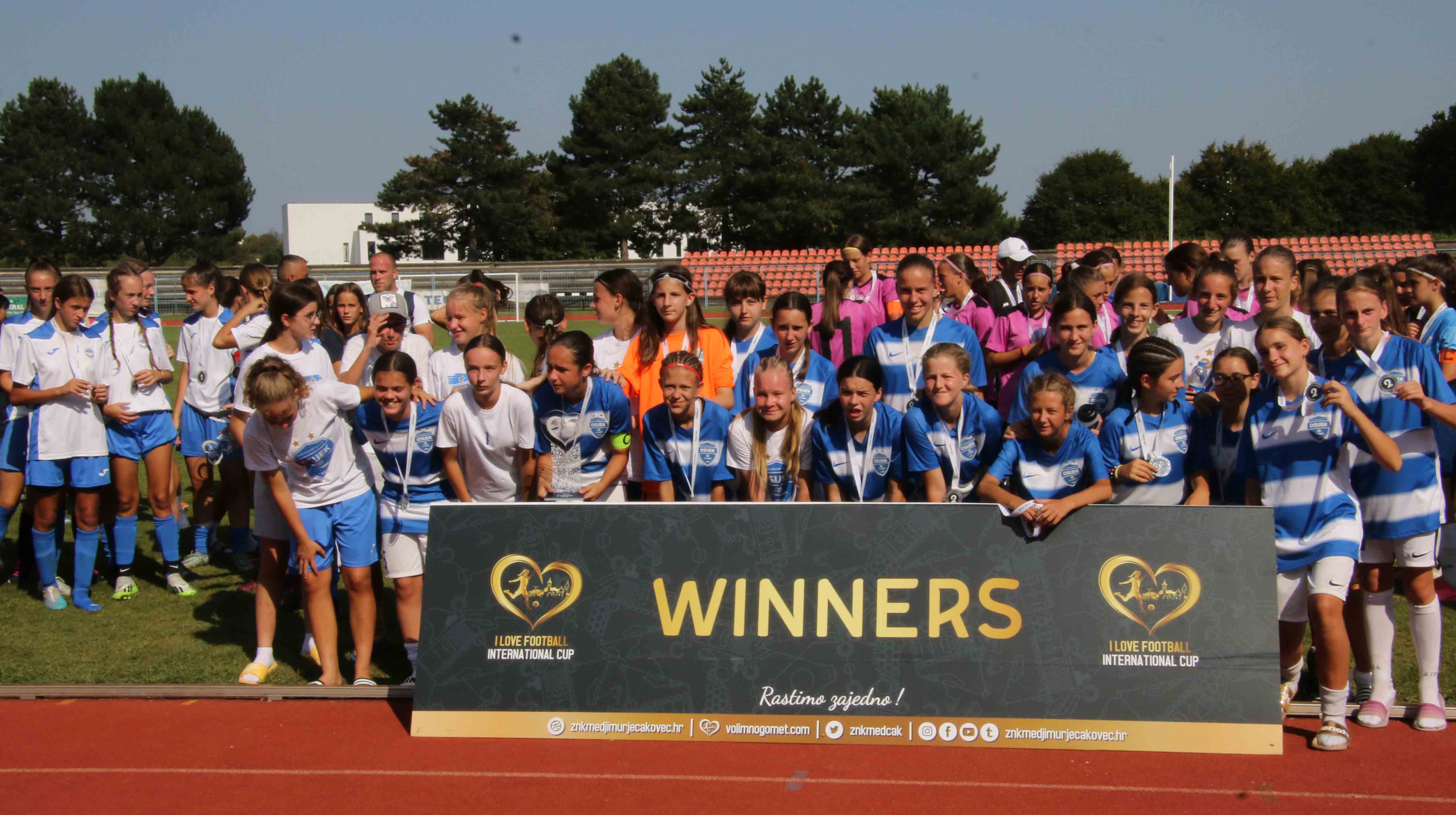 MEĐUNARODNO IZDANJE Ženski nogometni turnir u Čakovcu ‘Volim nogomet’