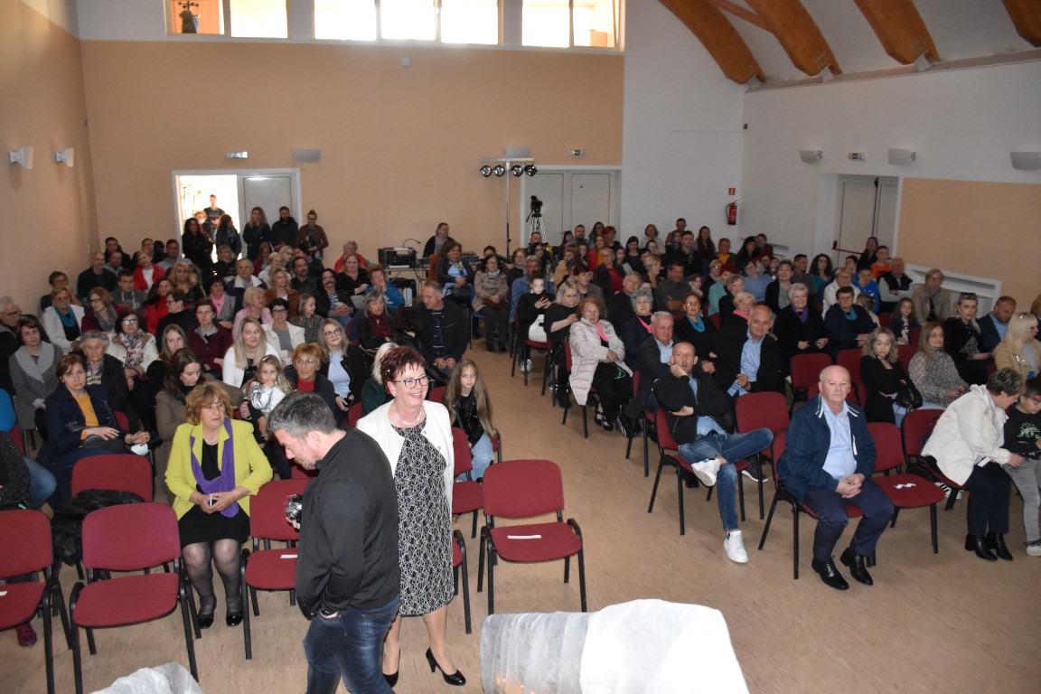 ZLATNE ISKRICE FEST