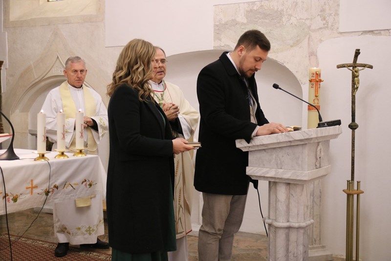 Biskup Radoš krstio peto dijete obitelji Spajić iz Svetog Martina na Muri