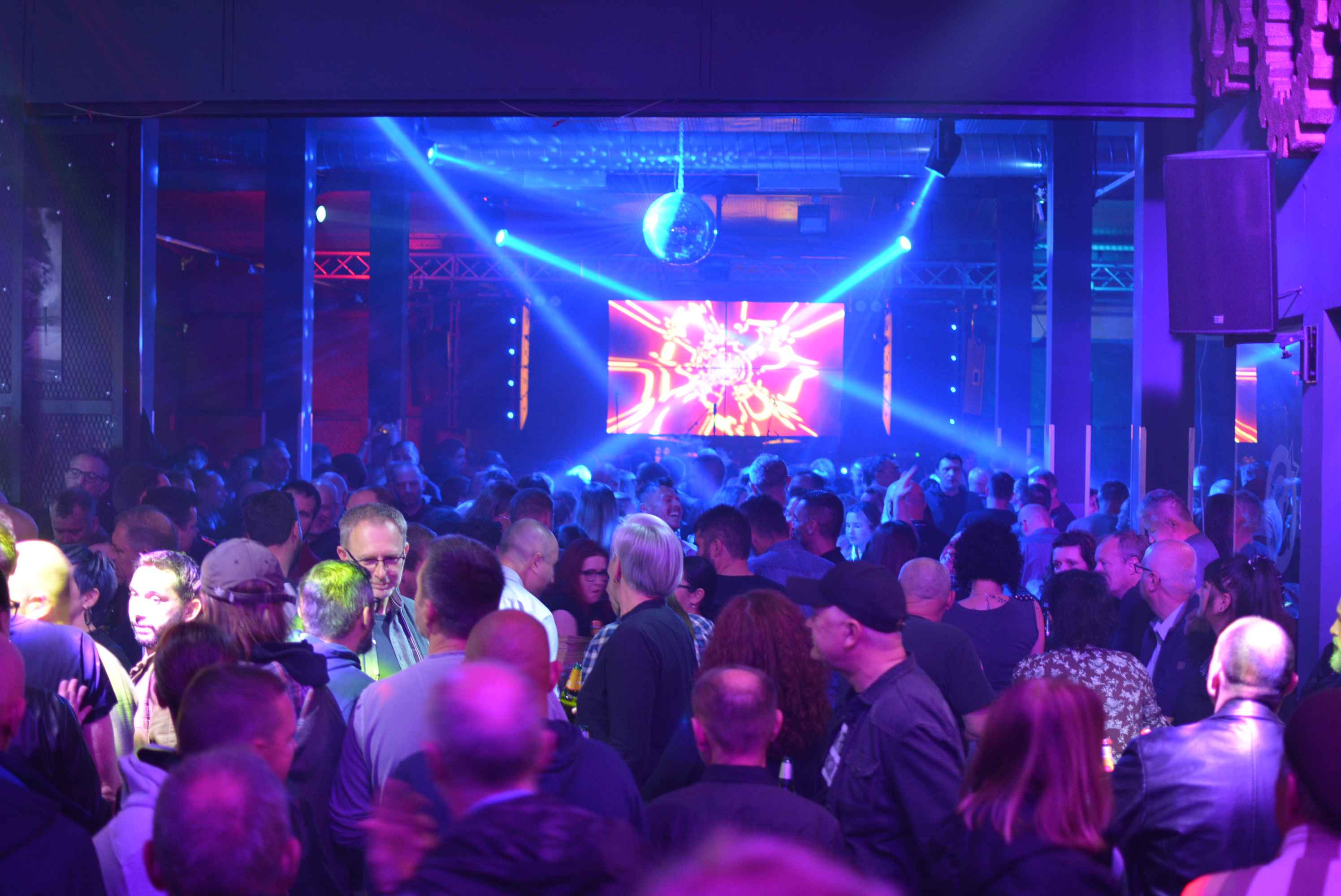 FOTO/VIDEO Euforična i nezaboravna noć uz Gorana Bareta i Majke u čakovečkom Meta baru