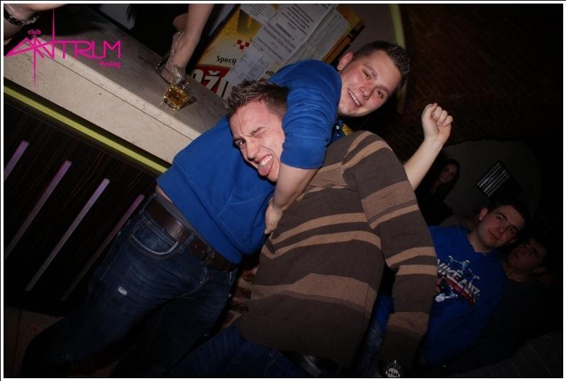 slika0042 Antrum (Subota, 5.1.2013.) slika0042 Antrum (Subota, 5.1.2013.)