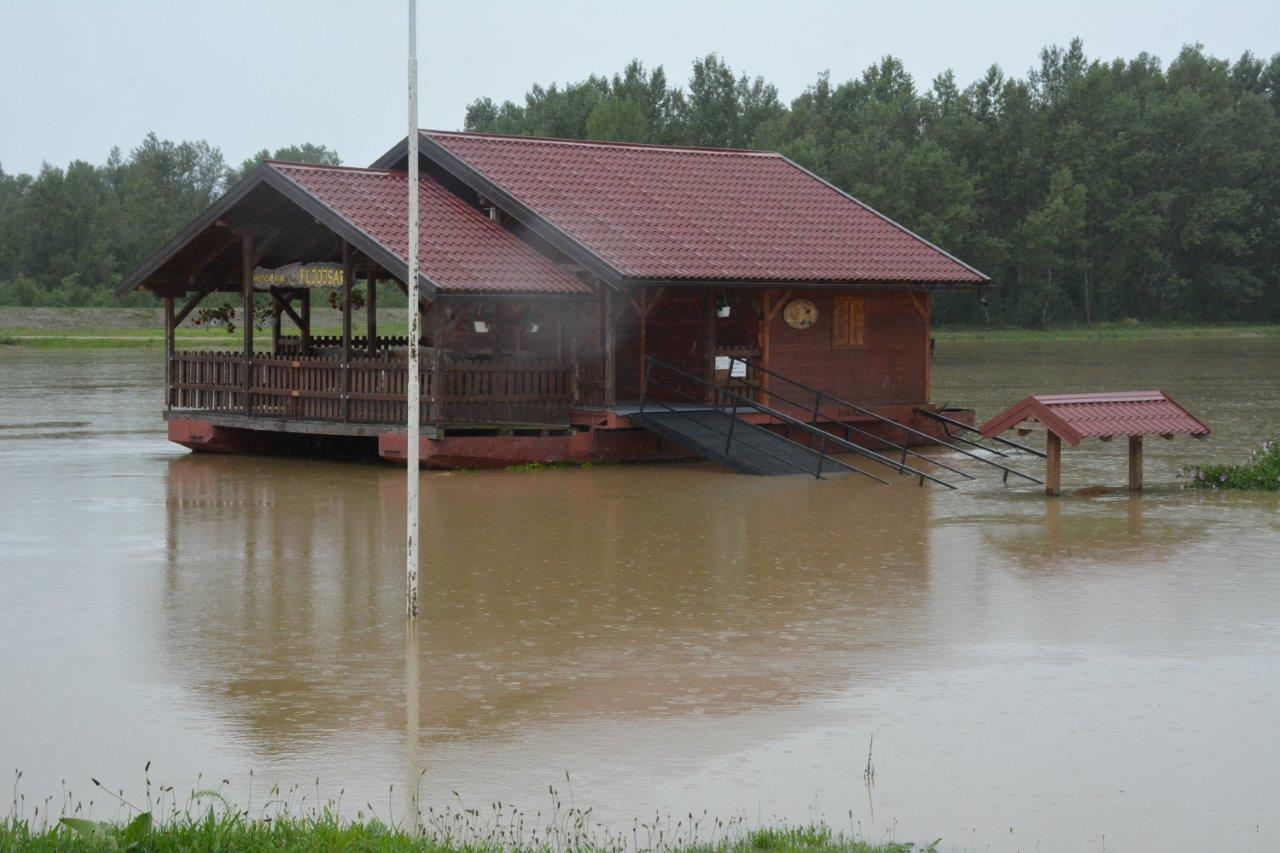 DONJA DUBRAVA Vodostaj Drave napravio svoje, veliki dio površine je već poplavljeno