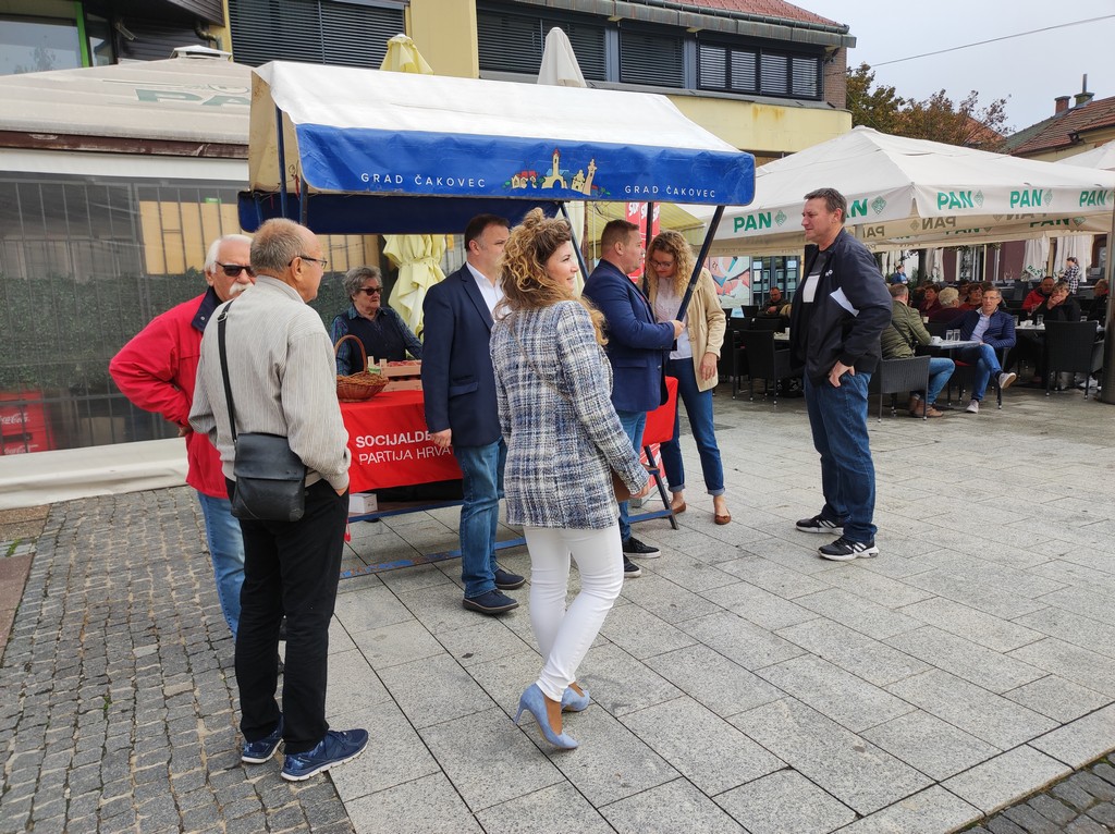 FORUM SENIORA SDP-A Osobe treće životne dobi ne smiju biti marginalizirane, izolirane i zaboravljene!