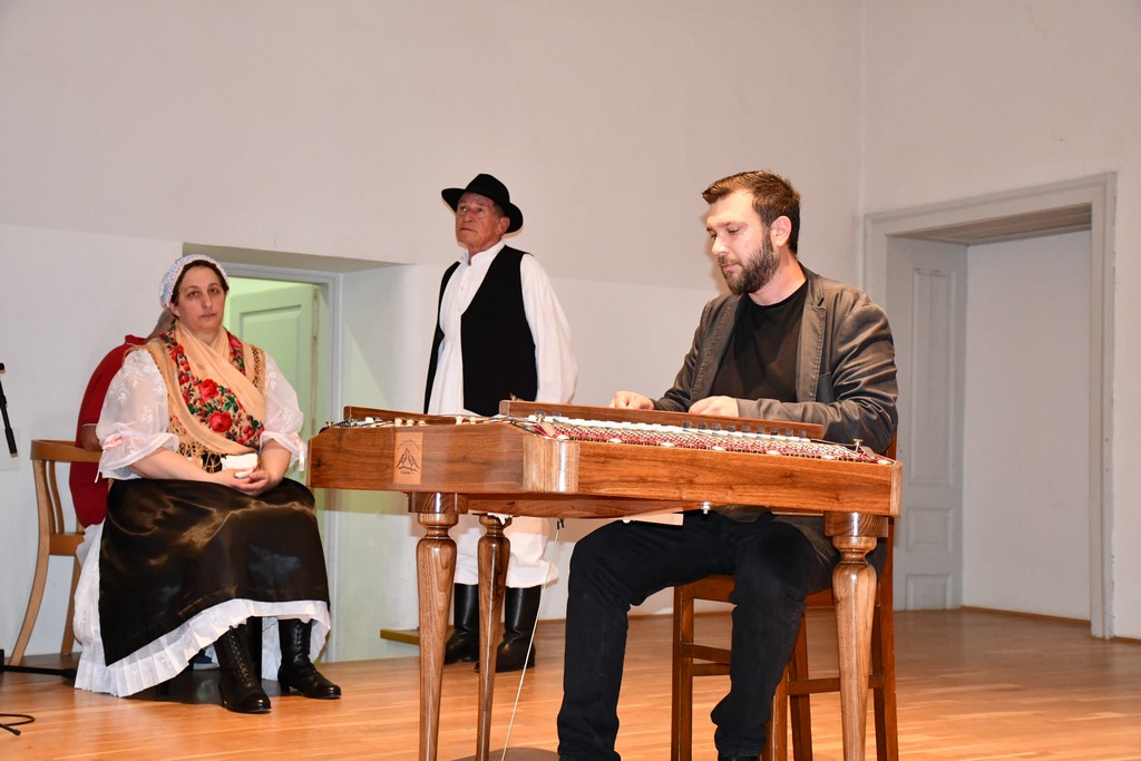 SVEČANA DODJELA Ministrica Nina Obuljen Koržinek uručila UNESCO-ove povelje za međimursku popevku