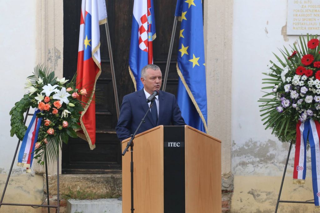 2139295410212942454653065482079