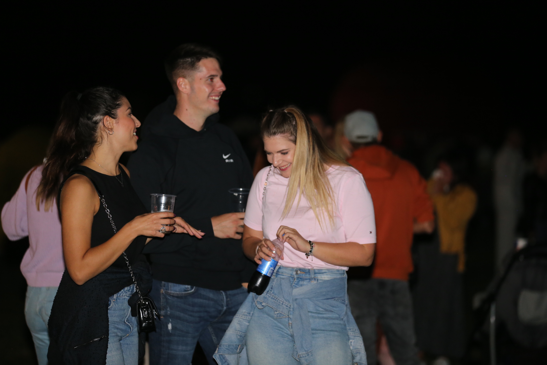 FOTO I VIDEO Vesna Pisarović na Marini Prelog rasplesala mnogobrojne posjetitelje i uveličala prvu večer Festivala balona