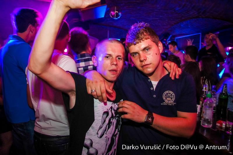 slika00032 Antrum (Subota, 28.6.2014. – Sandra Afrika)