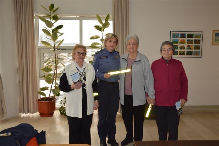 Prometna preventivka u akciji ‘Umirovljenici u prometu’
