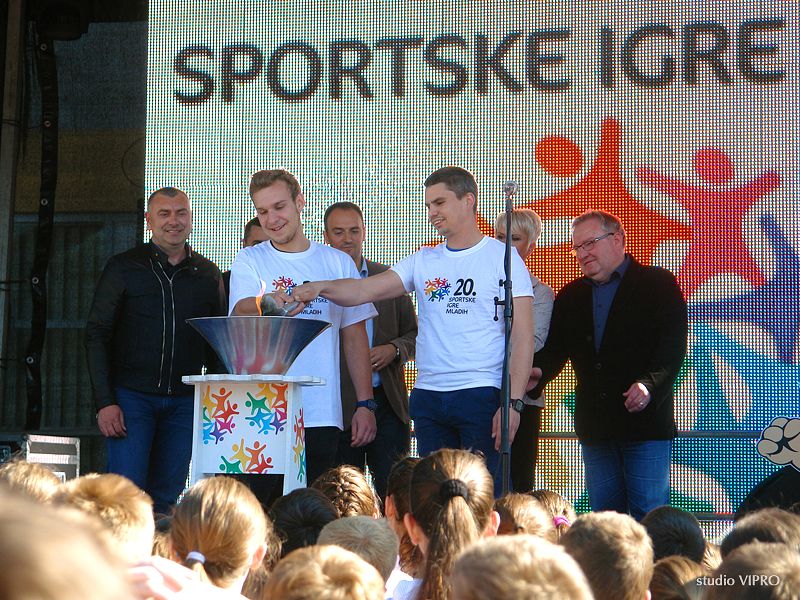 347715082dsc05479648205