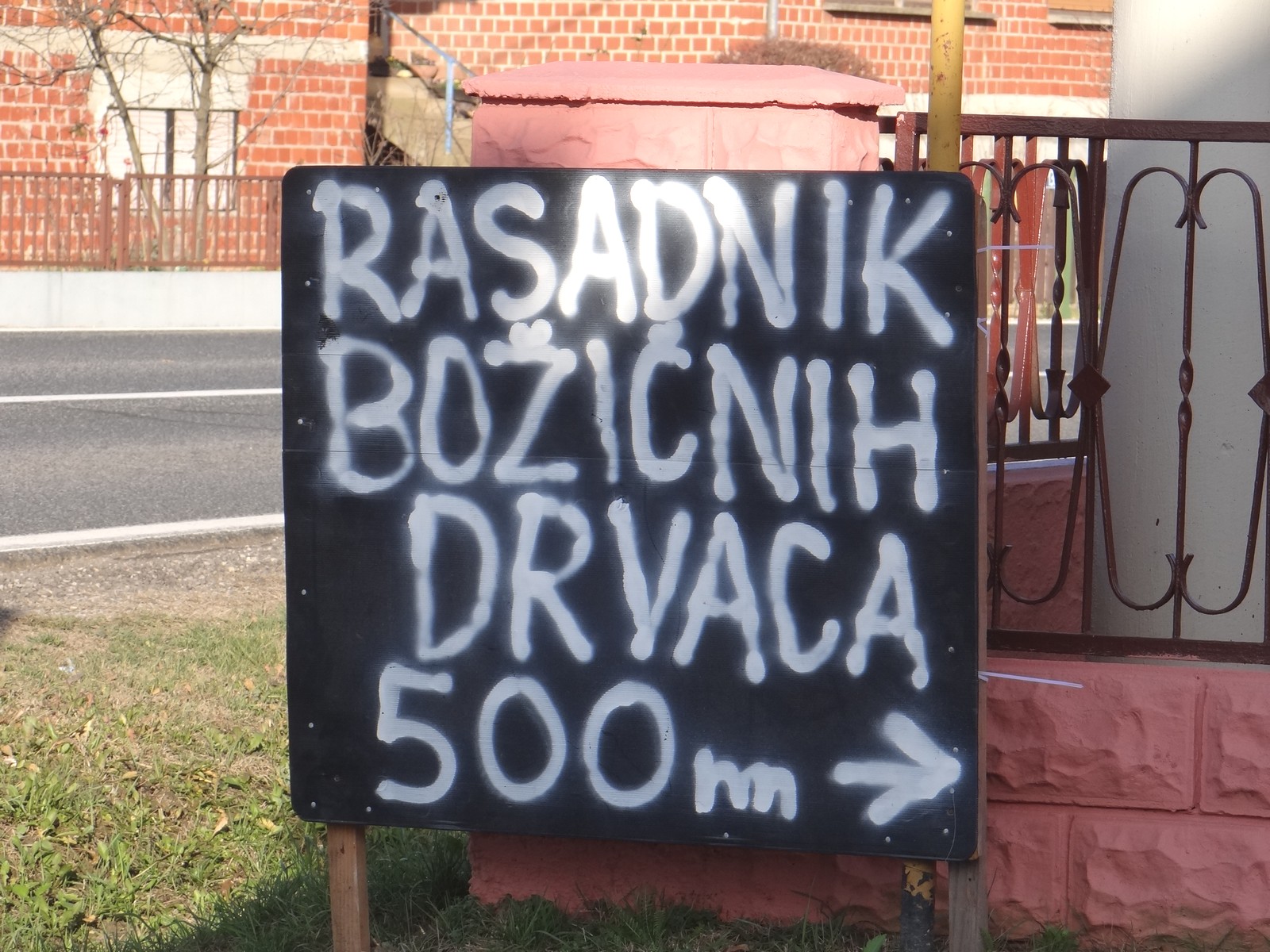 Provjerili smo cijene božićnih drvaca u Međimurju: Ponuda iz godine u godinu sve bogatija Provjerili smo cijene božićnih drvaca u Međimurju: Ponuda iz godine u godinu sve bogatija