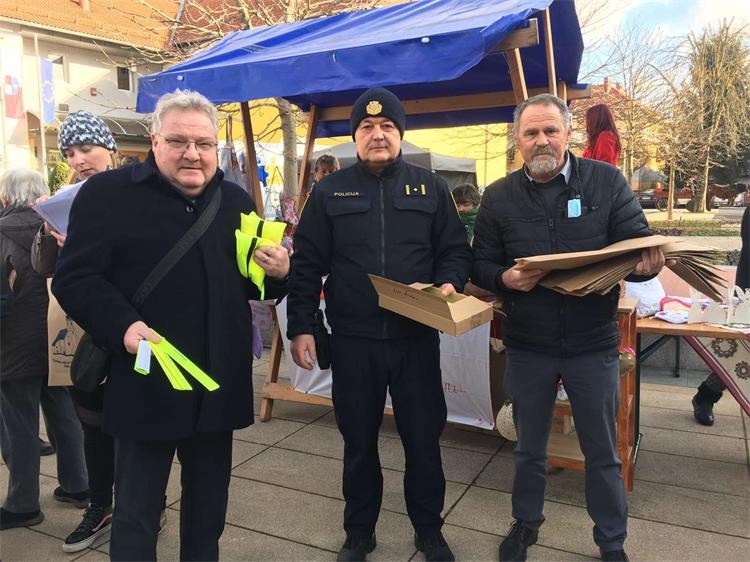 Policijski službenici Policijske postaje Prelog proveli preventivnu akciju ‘Budi vidljiv, budi siguran’