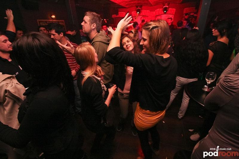 slika0013 Podroom (Subota, 17.11. – Pop Mash & House Smash – DJ Nixou)