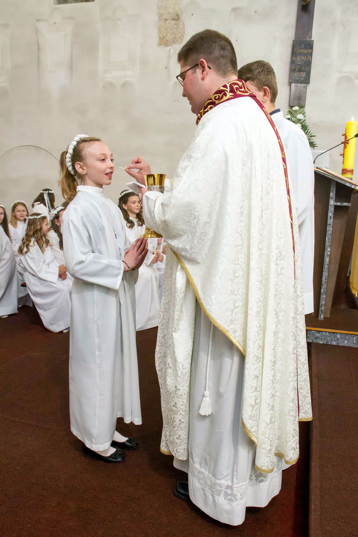 NEDELIŠĆE Svečano proslavljena Prva sveta pričest
