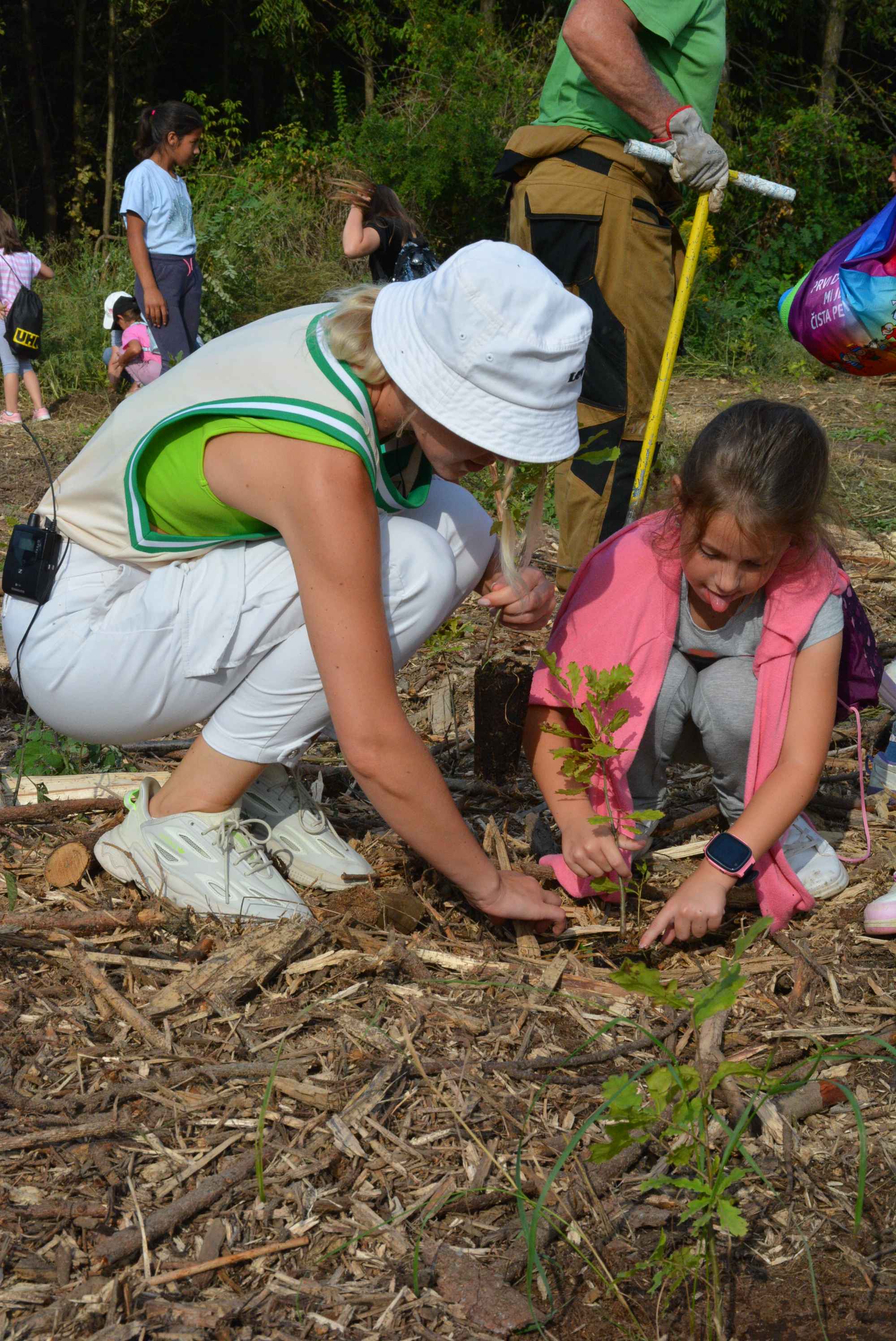 KNEZOVEC Održana velika akcija pošumljavanja u ogranizaciji tvrtke Sobočan