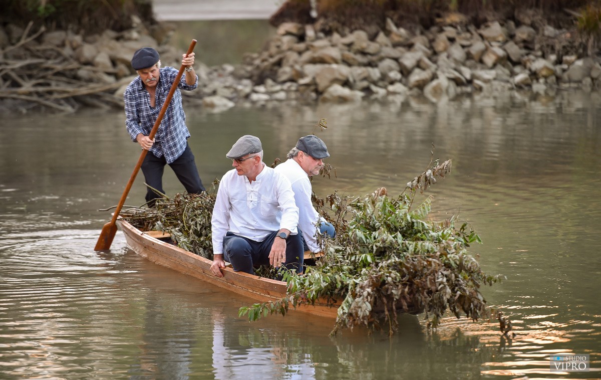 FOTO Uz molitvu i prigodan program obilježena godišnjica tragedije na rijeci Dravi