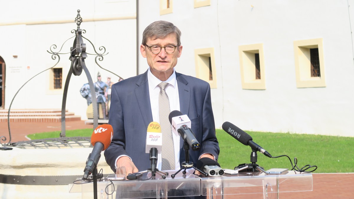 Austrijski veleposlanik u Međimurju, otvoreno pitanje dvostrukog oporezivanja naših ljudi koji rade u Austriji Austrijski veleposlanik u Međimurju, otvoreno pitanje dvostrukog oporezivanja naših ljudi koji rade u Austriji