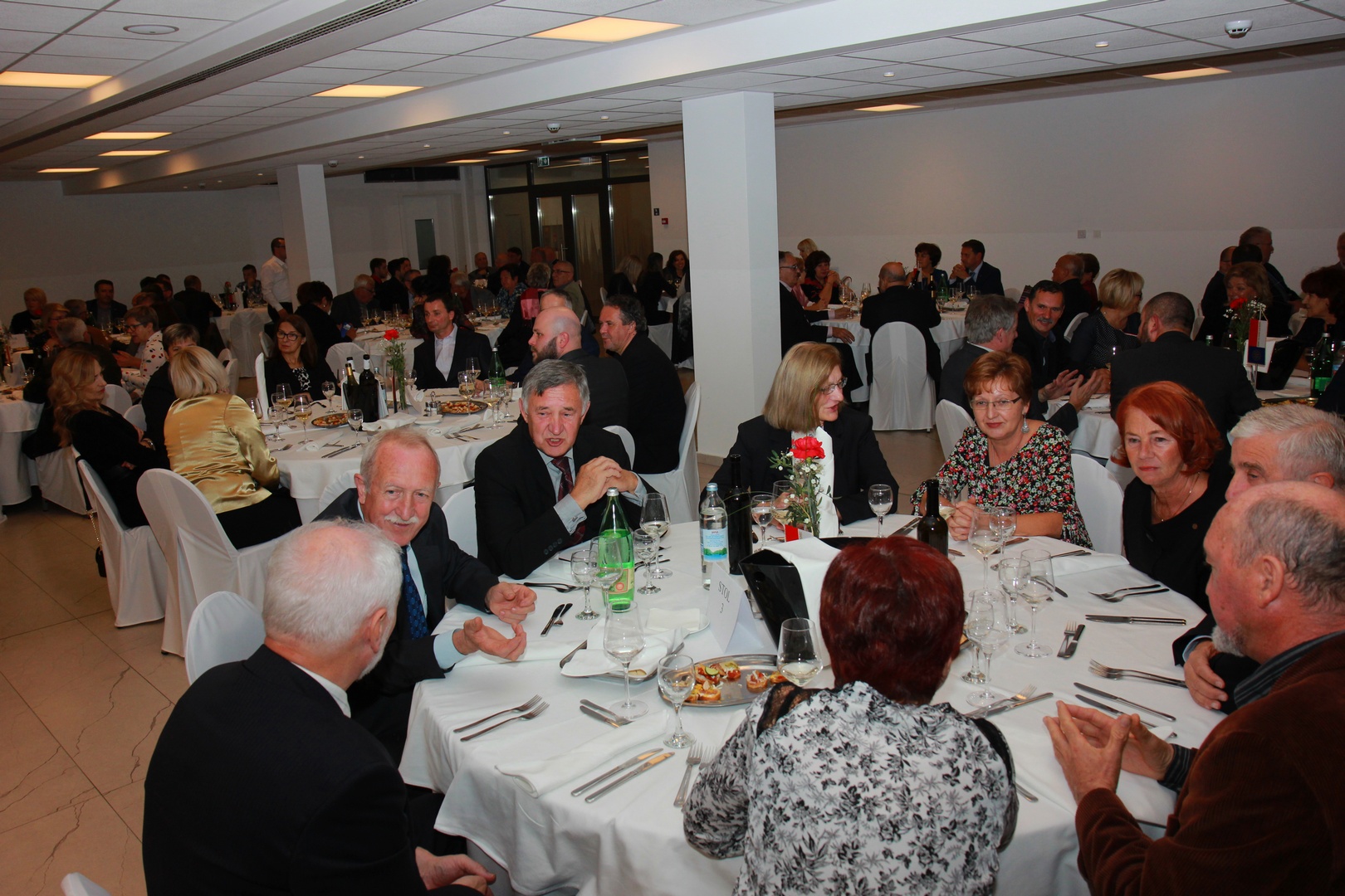 Humanitarna aukcija vina Rotary cluba Čakovec za opremanje laboratorija robotike Tehničke škole u Čakovcu