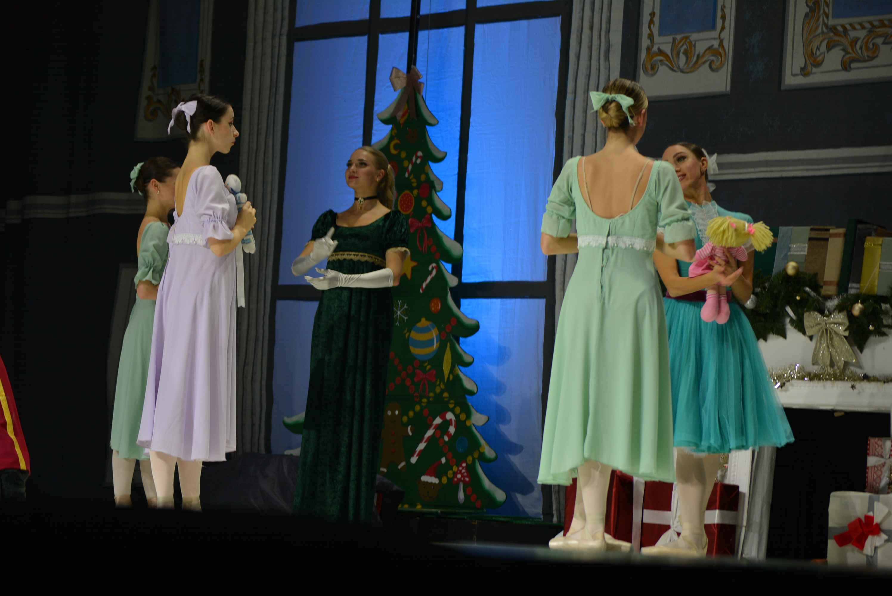 FOTO/VIDEO Spektakularna izvedba ‘Orašara’ – Ukrainian classical ballet oduševio čakovečku publiku FOTO/VIDEO Spektakularna izvedba ‘Orašara’ – Ukrainian classical ballet oduševio čakovečku publiku