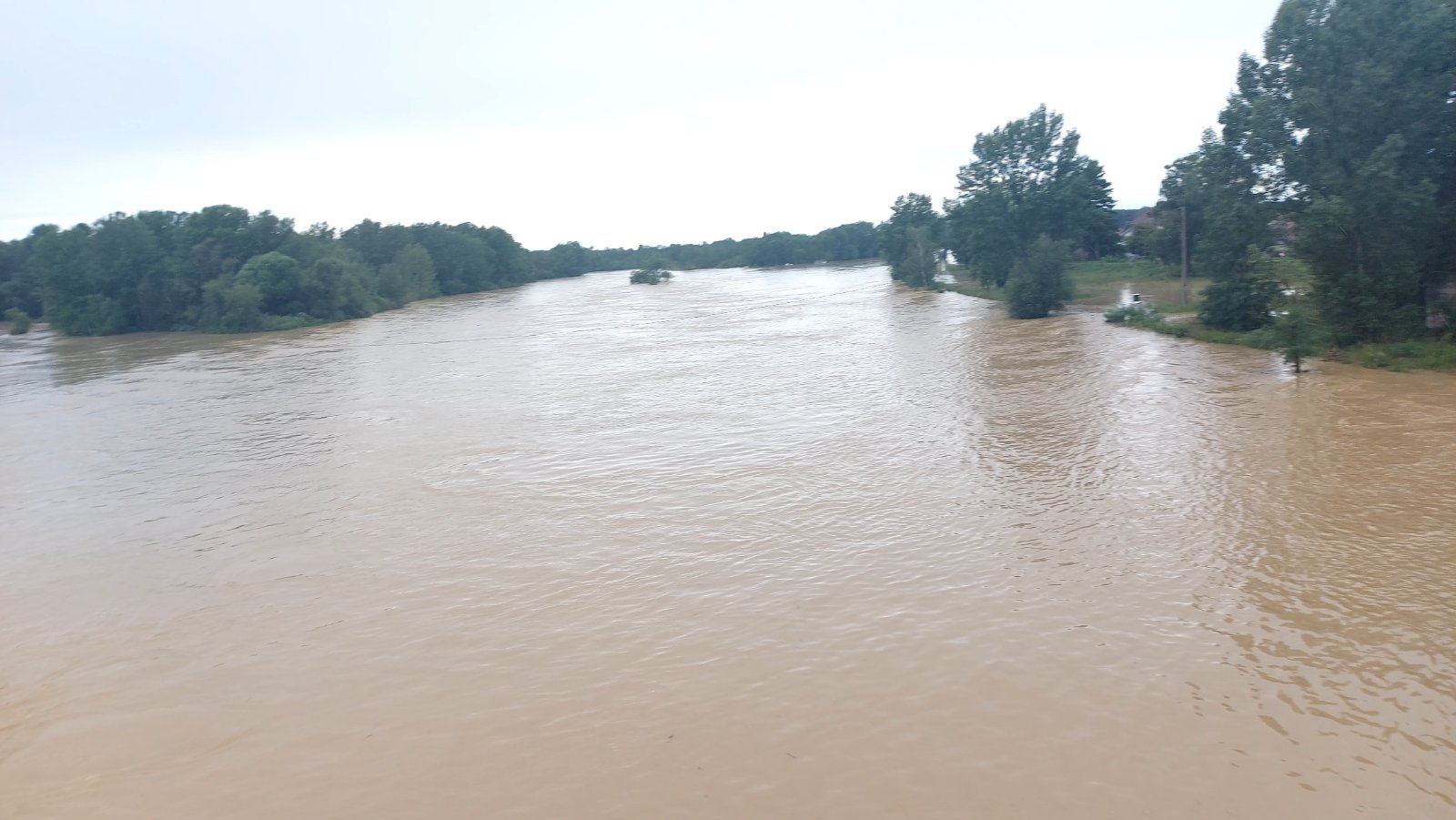 FOTO Utvrdili dvije kritične točke obale od Novog Zrina prema Kotoribi na Pažutu