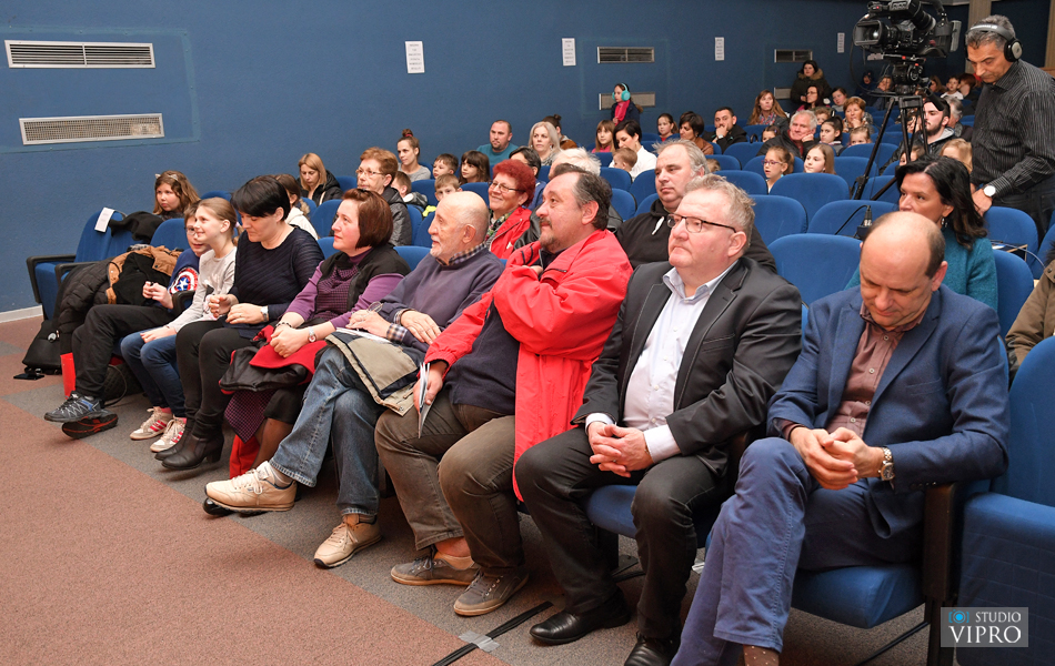 KAM Prelog KAM Prelog