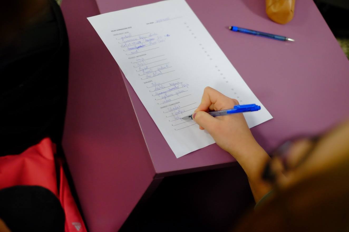 Pub kviz u Gimnaziji uz Moranu Zibar, lovkinju iz popularne Potjere