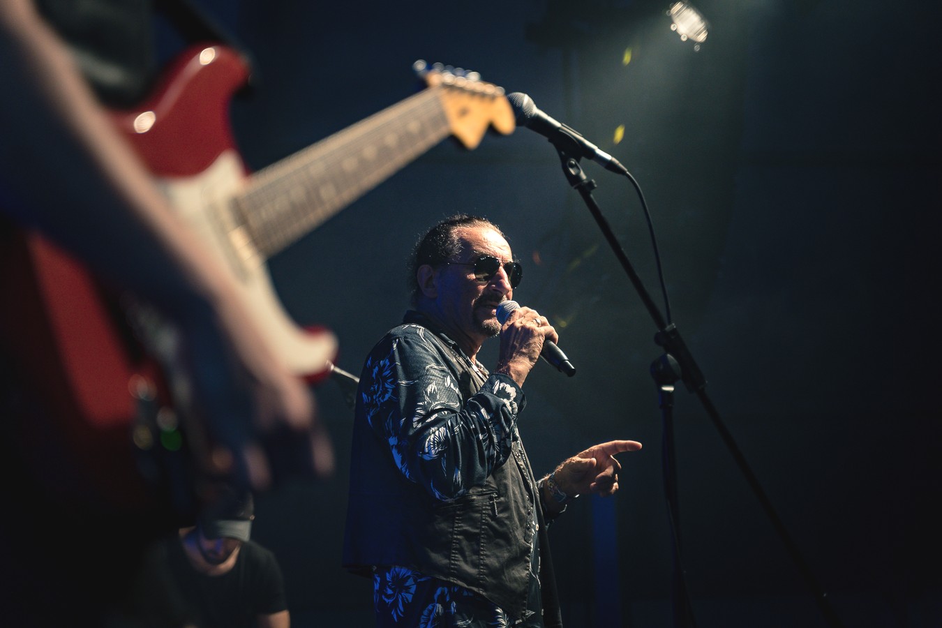 Odlična atmosfera u Kotoribi: Željko Bebek raspjevao publiku u prepunom šatoru