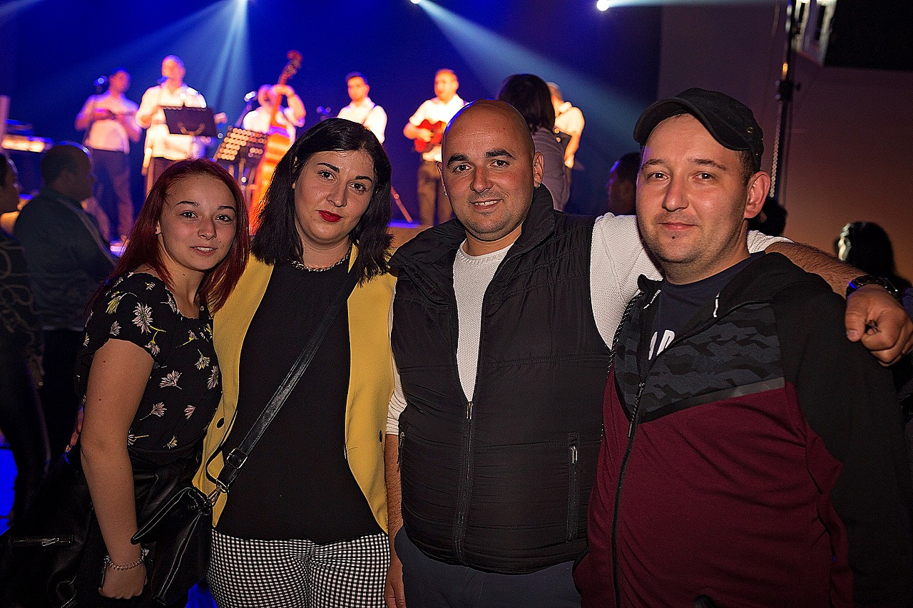 Haris Džinović raspjevao brojnu publiku na Mesapu u Nedelišću