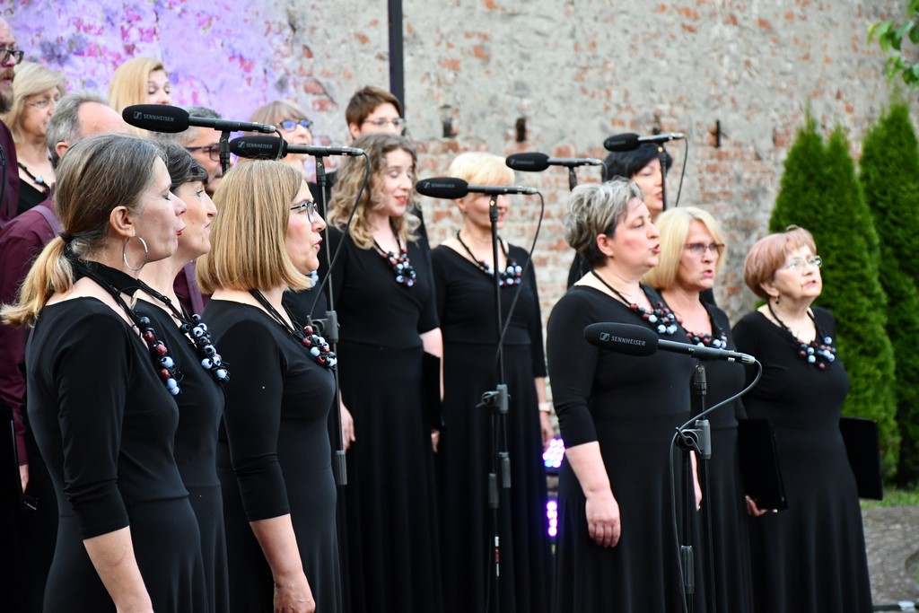 BILO JE ZA PAMĆENJE Koncert ‘Slavenski u Kraljevom vrtu’