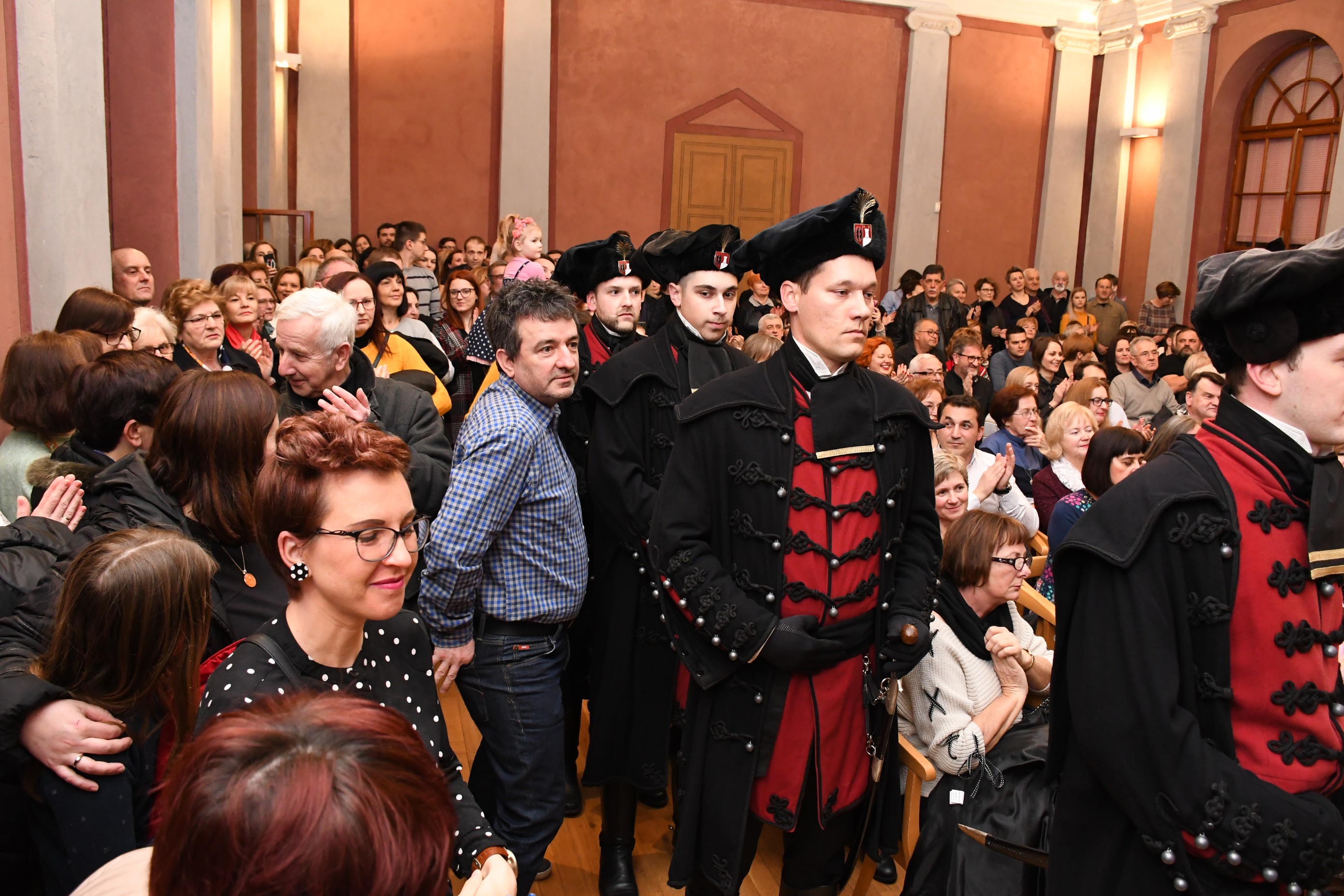 FOTO Članice Ženske vokalne skupine ‘Pučpuljike’ nastupom u Čakovcu oduševile mnogobrojnu publiku