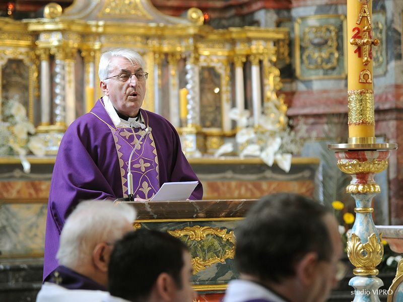 342714809dsc5341449812