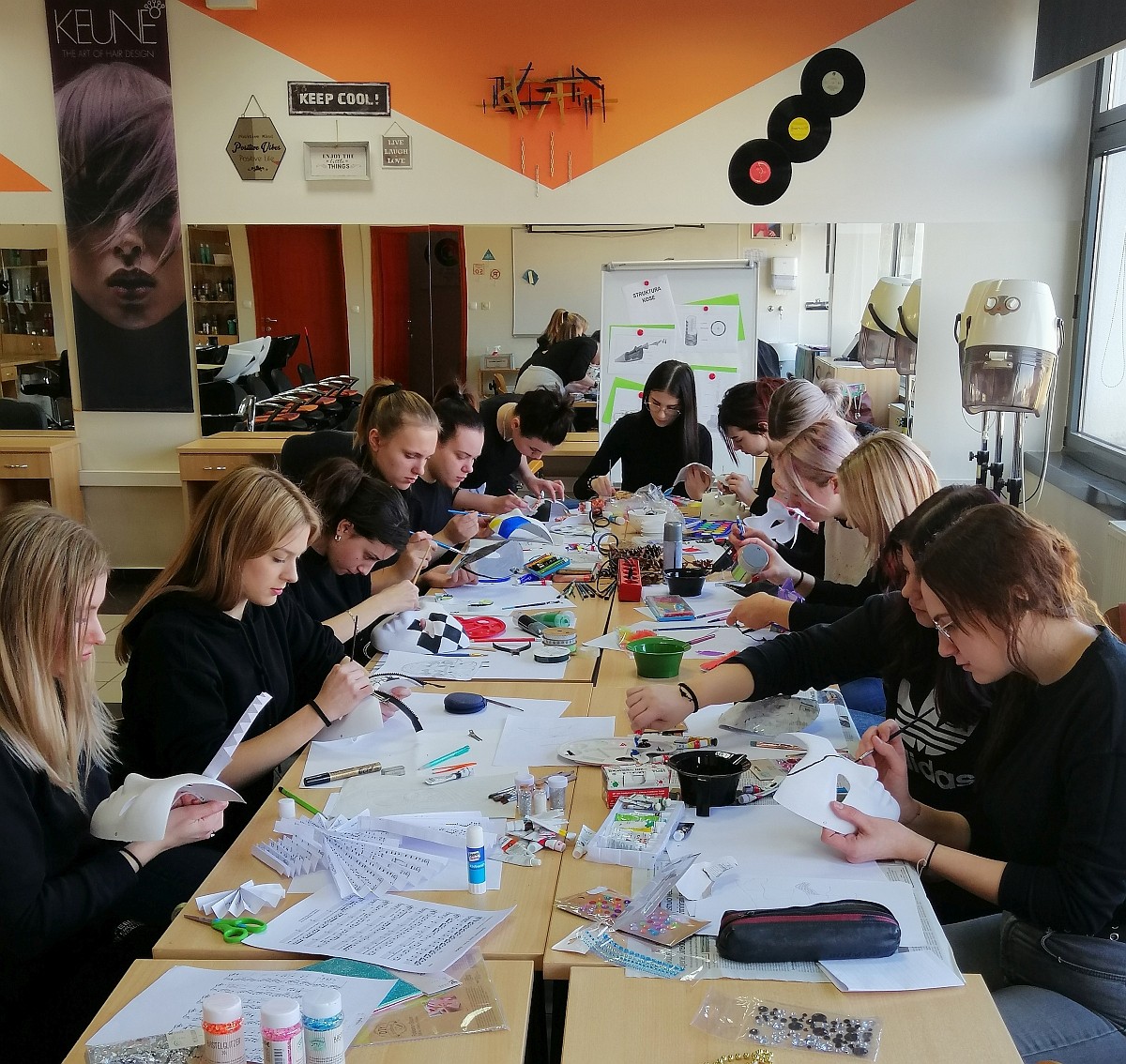 FOTO Frizeri Gospodarske škole Čakovec oslikali maske za fašnik