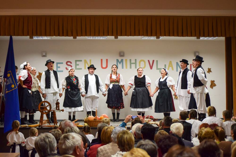 1224428251680935183433077275249