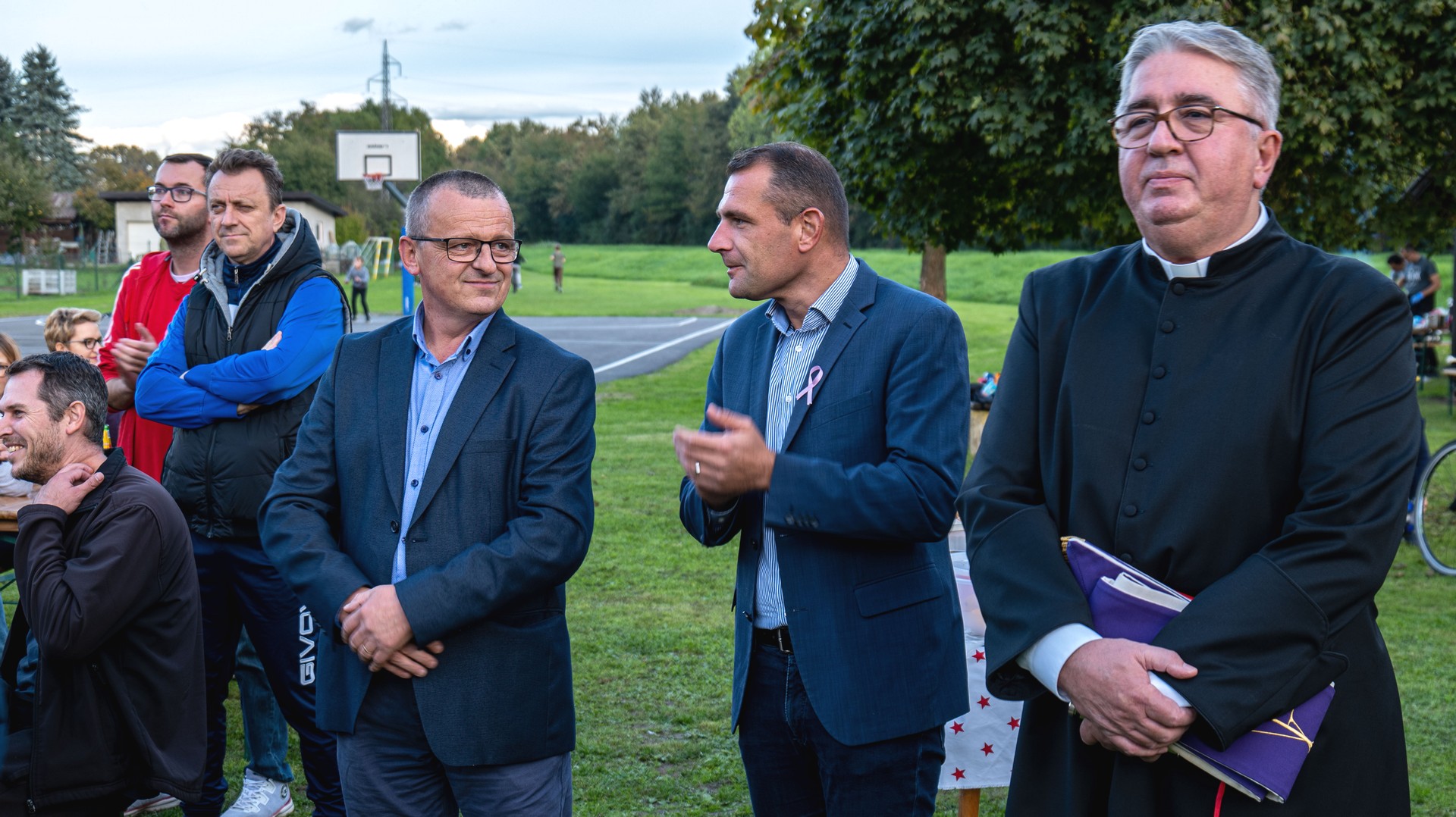 Župan Posavec i načelnik Meglić svečano otvorili obnovljeno košarkaško igralište u Šenkovcu Župan Posavec i načelnik Meglić svečano otvorili obnovljeno košarkaško igralište u Šenkovcu